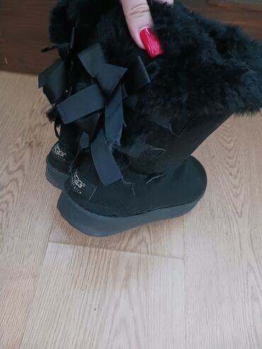 ženske kaubojske čizme: Ugg boots, color - Black, 38