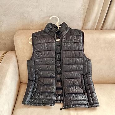Jiletlər: Qara rəngli şişmə kişi jileti - Model: quilted/şişmə jilet, dik — 1