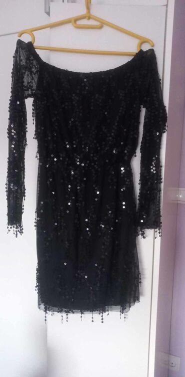 haljina s perjem: M (EU 38), bоја - Crna, Večernji, maturski, Dugih rukava