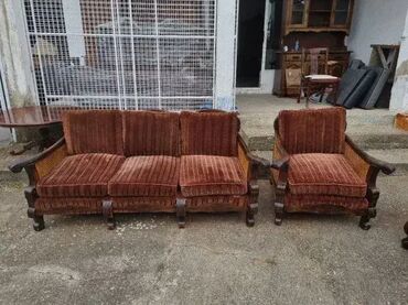 Stilske garniture: Stilska garnitura u odlicnom stanju, trosed i tri fotelje — 2