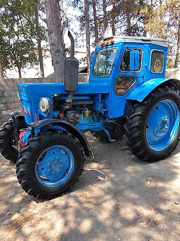 howo yuk masini: Mavi rəngli Belarus tərzli təkərli traktor Texniki xüsusiyyətlər və — 2