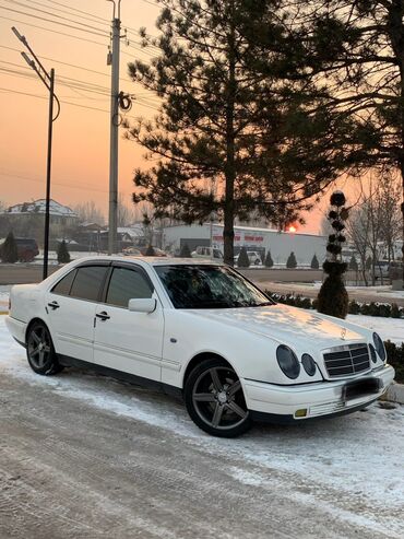 Mercedes-Benz: Mercedes-Benz E-Class: 1998 г., 3.2 л, Автомат, Бензин, Седан