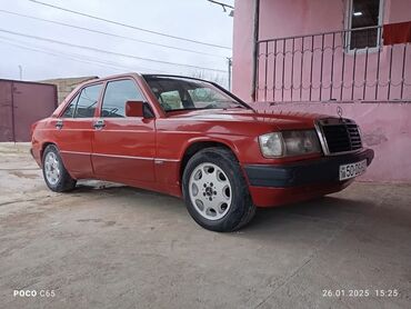 Транспорт: Mercedes-Benz 190: 2 л | 1993 г. Седан