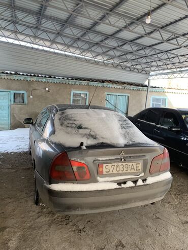 Mitsubishi: Mitsubishi Carisma: 2004 г., 1.8 л, Механика, Бензин, Седан — 9