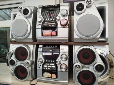музыкальный колонка: Продаю недорого верхний AIWA музыкальный центр есть AUX есть и другие