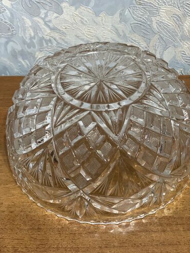 Наборы посуды: Хрустальная конфетницасалатница,пепельницаваза СССР — 2