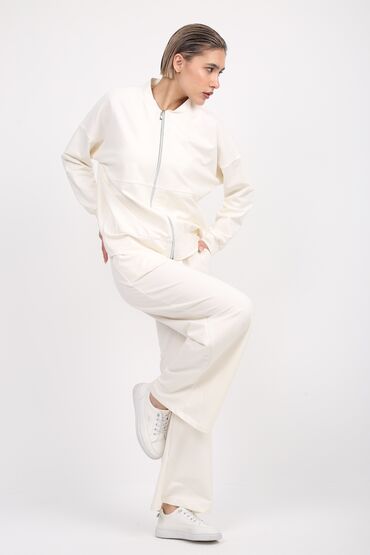 белый кастюм: Спортивный костюм, Made in KG, XL (EU 42), 2XL (EU 44), 3XL (EU 46)