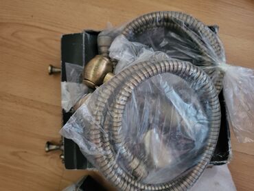 Duş üçün kranlar: Salam temiz buronza heresinen 2 desdi cox baha almlṣam tek tek — 15