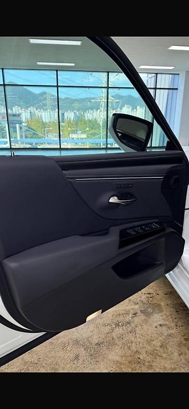 крышка багажника пассат: Lexus ES: 2022 г., Гибрид, Седан — 10