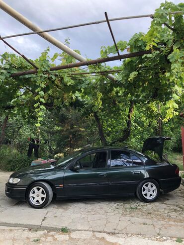 Opel: Opel Omega: 2.5 l | Sedan — 5
