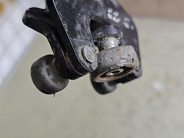 Другие автозапчасти: Ролик сдвижной двери правый Mercedes-Benz Vito W639, 2005г.в. Оригинал — 6