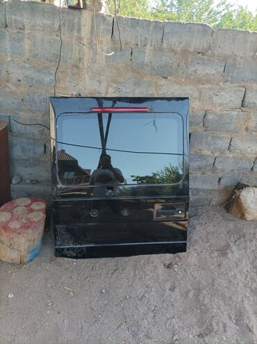 купить гелик в бишкеке в Кыргызстан | Автозапчасти: Продаётся задняя дверь на гелик