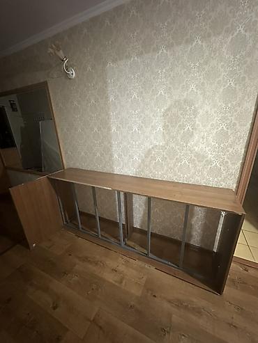 Матрасы: Продаю кровать с матрасом

Двуспальная кровать в подарок — 1