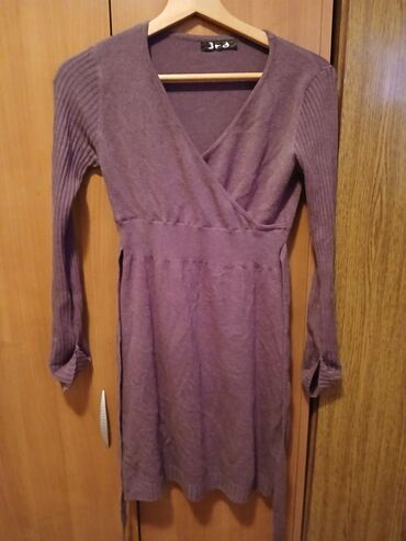 Zimske jakne: Zimski komplet odeće – tri gornja komada 1) Crna zimska jakna do kuka — 35