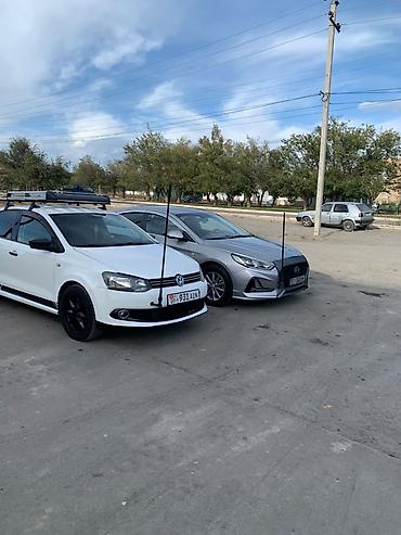 Volkswagen Polo: 2012 г., 1.6 л, Механика, Газ, Седан