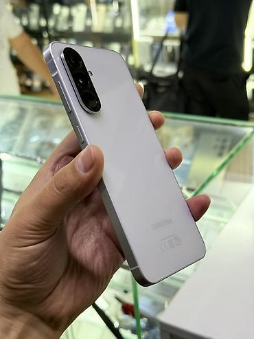 Samsung: Samsung Galaxy A56 5G, Б/у, 256 ГБ, цвет - Белый, 2 SIM — 2