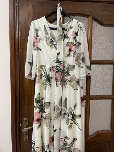 длинные шифоновые платья с рукавами: Вечернее платье, Длинная модель, С рукавами