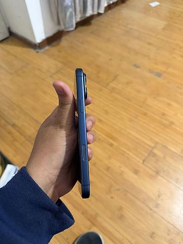 телф: IPhone 17 Pro Max, Б/у, 256 ГБ, Blue Titanium, Кабель, Коробка, 99 % — 2