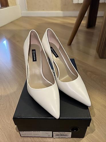 ayyaqabı: Ekoskinn qadın tuflisi – “Eskarpin” modeli - Rəng: Rice white (açıq — 6