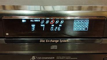 Audio: Sony firması 5-disk oxudan pleer. Əyla kosmetik vəziyyətdə Əyla — 2
