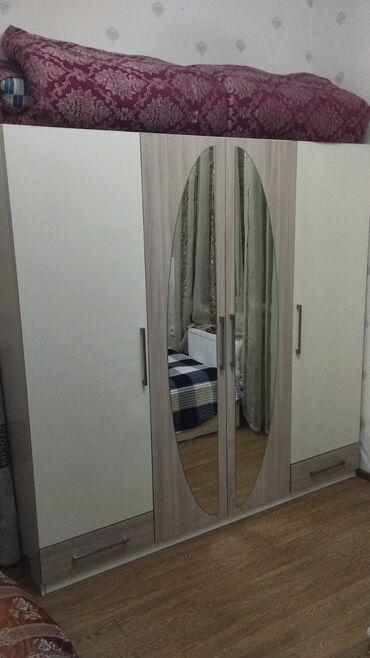 mətbəxt mebeləri: Dolab satılır 170 azn.Ölçü:2×2 m.Əla vəziyyətdədir.Keyfiyyətli