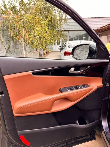 Kia: Kia Sorento: 2019 г., 2 л, Автомат, Дизель, Кроссовер — 6