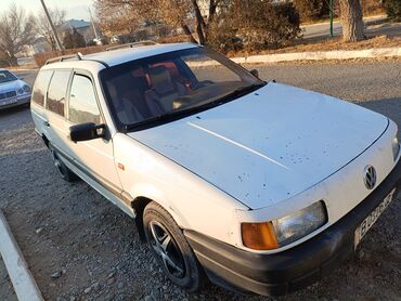 Volkswagen: Volkswagen Passat: 1992 г., 1.8 л, Механика, Бензин, Универсал