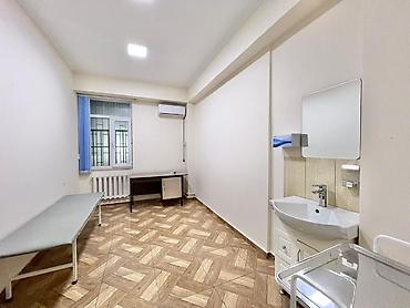 Аренда медицинских и массажных кабинетов: В жилом комплексе, 183 м², Долгосрочно — 2