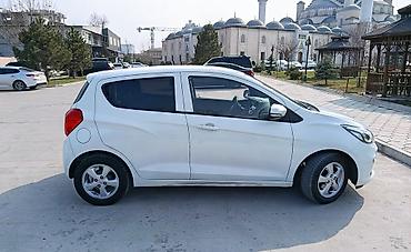 Chevrolet: Chevrolet Spark: 2018 г., 1 л, Вариатор, Бензин, Хэтчбэк — 3