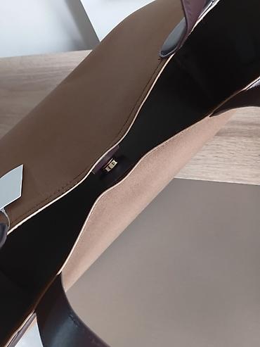bez torbe zenske: Tote torba elegantnog, minimalističkog dizajna. - Materijali — 8