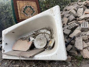 полочки в ванну: Ванна Прямоугольная, Материал: Чугун, Размер: 160 x 72 см
