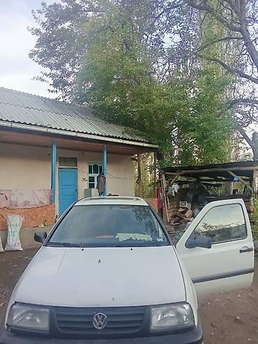 Volkswagen: Volkswagen Vento: 1994 г., 1.8 л, Механика, Бензин, Седан — 2