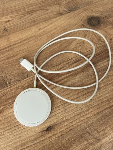 wireless charger baku: Magsafe Charger