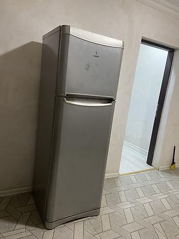Soyuducular: Indesit iki qapılı soyuducu - Rəng: gümüş/metallic - Üst qapı – — 1