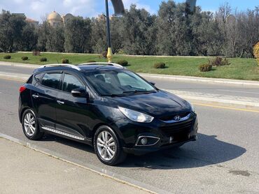 Hyundai: Hyundai ix35: 2.4 l | 2010 il Krossover — 3