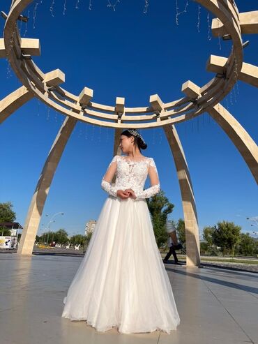 прокат платьев бишкек: Свадебное платье, цвет - Айвори