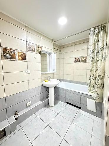 Продажа квартир: 3 комнаты, 83 м², Джал-15 10 этаж — 9