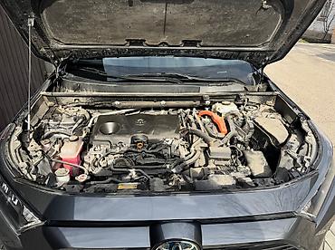 Toyota: Toyota RAV4: 2020 г., 2.5 л, Вариатор, Гибрид, Кроссовер — 18