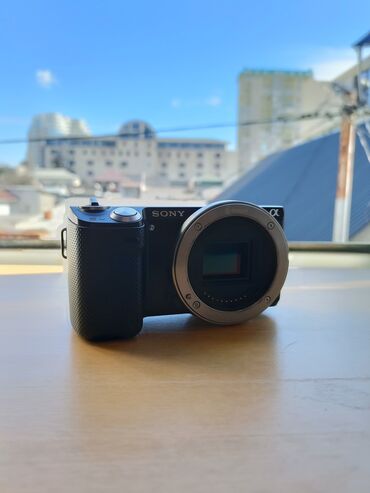 samsung j6 qiymeti: Sony Alpha NEX-5N (Body) E-mount 16.1 Megapixel 100-25600 İSO dəyəri