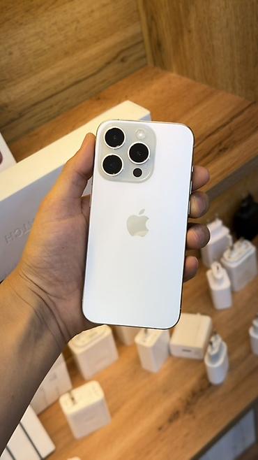 iphone xр: IPhone 15 Pro Max, цвет White Titanium Ключевые особенности: - Корпус — 1