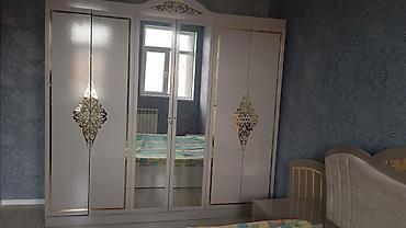 6 qapılı dolab satılır 330₼. Demək olar ki yenidir. Ünvan
