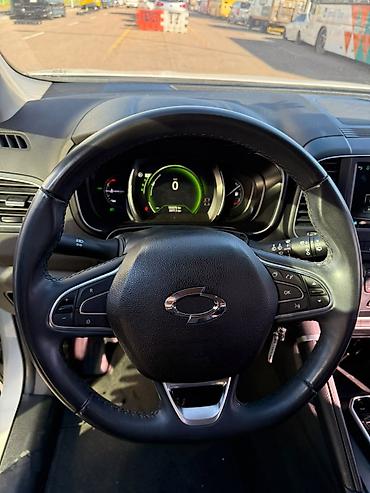 gac trumpchi: Кроссовер Renault Samsung QM6 (SM6 SUV), серебристый металл. Основные — 9