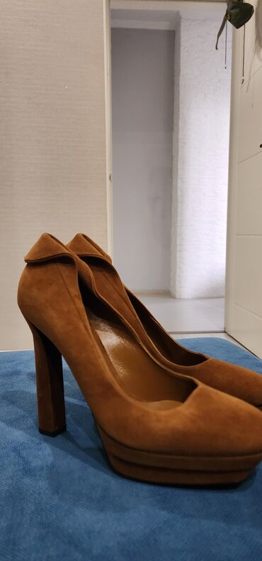 туфли на шнурках: Туфли, 40, Bottega Veneta, Б/у, цвет - Коричневый, Самовывоз