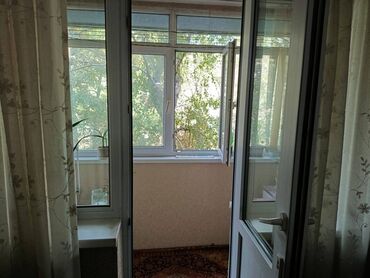 бишкек квартиры продажа: 3 комнаты, 58 м², 104 серия, 3 этаж, Косметический ремонт