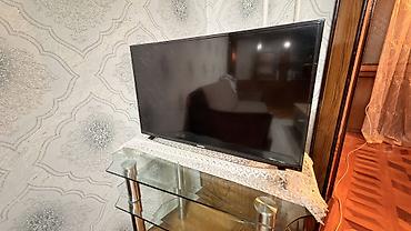 sutular: Tv altlığı - Material: qalın temperli şüşə səthlər, möhkəm metal — 1