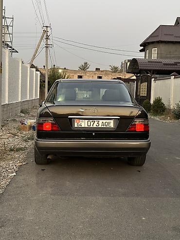 старый кондиционер: Mercedes-Benz E-Class: 1993 г., 2.2 л, Автомат, Бензин, Седан — 5