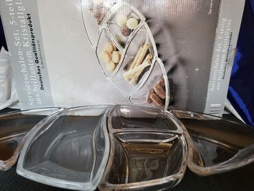Kuhinjski setovi: Nov,vintaz, kristalni tanjir za serviranje iz delova. Tanjir — 6