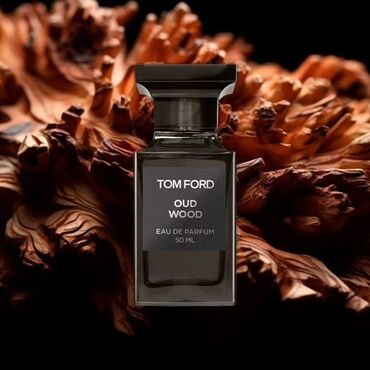 Уход за телом: Духи Oud Wood стартуют экзотическим ароматом дерева агар в тандеме с