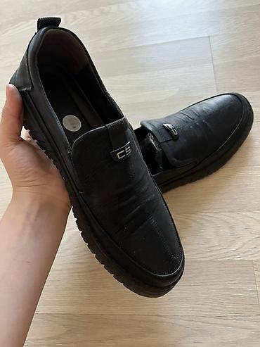 kişi ucun ayaqqabı: Qara kişi loaferləri - Model: Slip-on loafer - Rəng: Qara - Material — 3