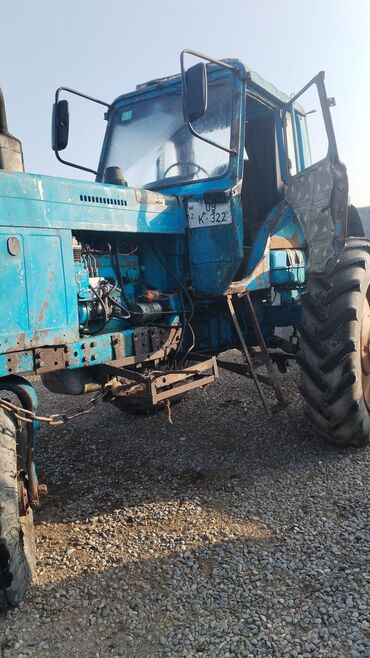 запчасти на москвич 2141: MTZ Belarus tipli təkərli traktor Xüsusiyyətlər: - Ön ötürücülü